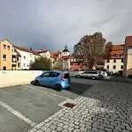 Hohe Gaeste - Zentral, Barrierefrei, Hunde Willkommen * Naumburg (Saale)